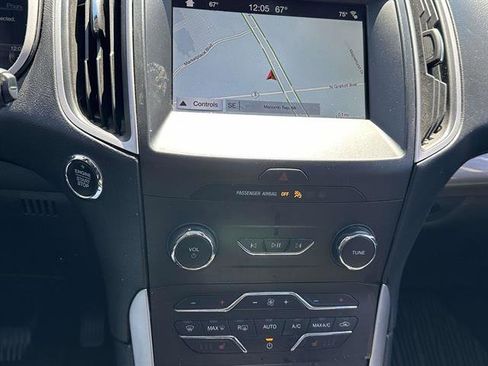 Used 2019 Ford Edge SEL w/ Equipment Group 201A AWD/4WD image 20