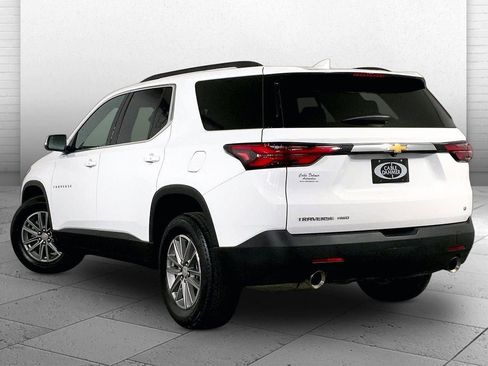 Used 2023 Chevrolet Traverse LT image 11