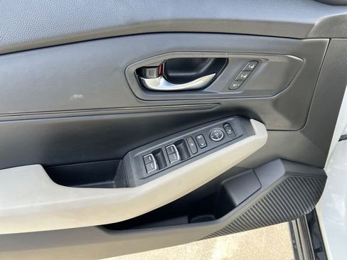 Used 2023 Honda Accord EX-L image 11