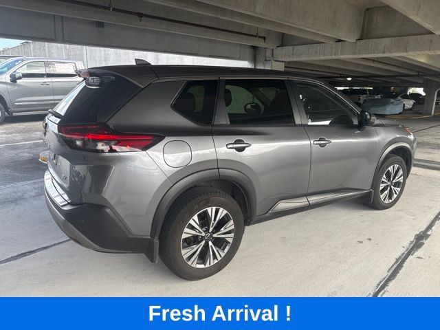Used 2023 Nissan Rogue SV FWD image 16