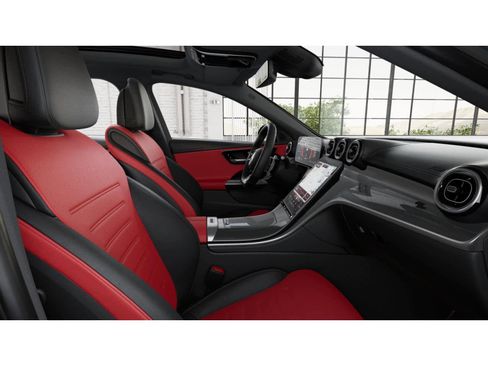 Used 2025 Mercedes-Benz C 43 AMG 4MATIC Sedan image 4
