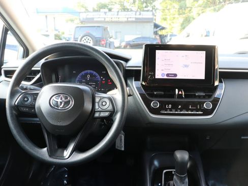 Used 2026 Toyota Corolla LE FWD image 16