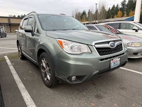 Used 2015 Subaru Forester 2.5i Touring w/ Eyesight & Navigation System image 4