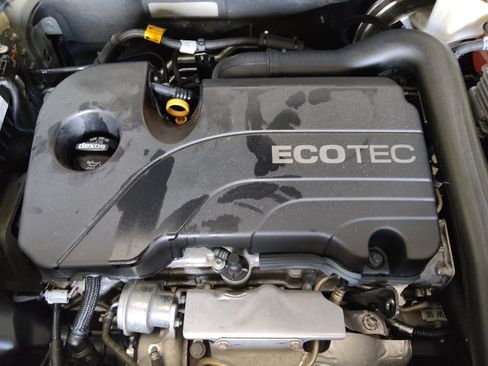 Used 2019 Chevrolet Equinox LT FWD image 30
