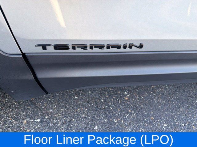 Certified 2024 GMC Terrain SLT w/ Tech Package AWD/4WD image 5