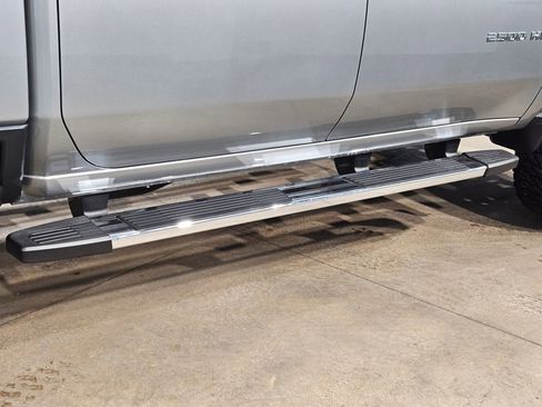 Used 2024 Chevrolet Silverado 2500 Custom w/ Custom Value Package image 36