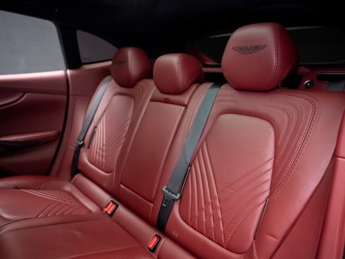 Used 2021 Aston Martin DBX image 68