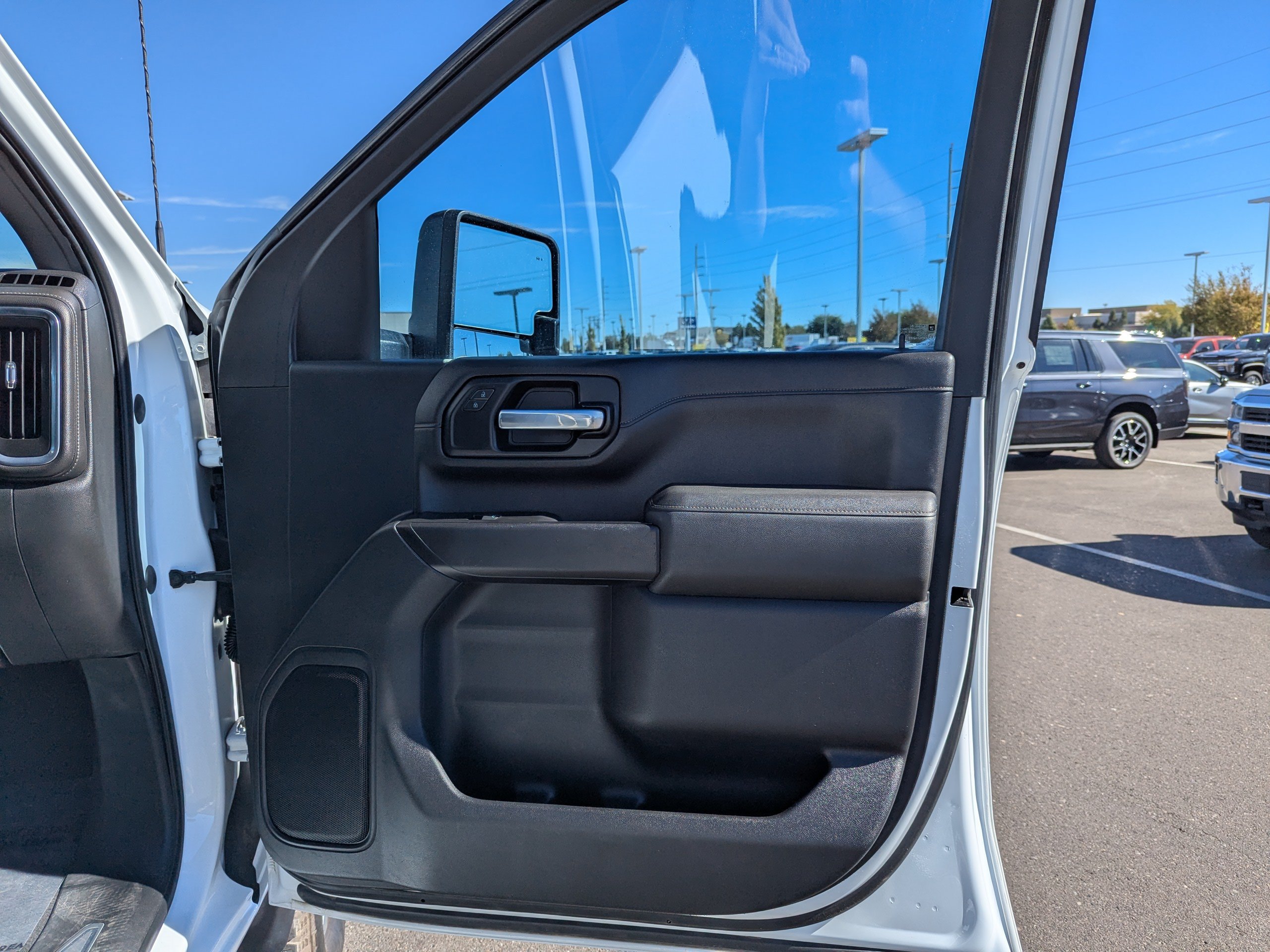 Certified 2023 Chevrolet Silverado 2500 Custom w/ Custom Convenience Package AWD/4WD image 37