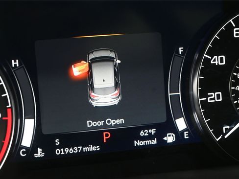 Certified 2024 Acura RDX SH-AWD w/ Technology Package image 3