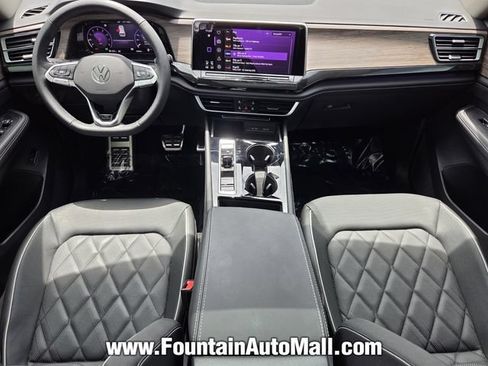Used 2025 Volkswagen Atlas SEL Premium R-Line AWD/4WD image 11