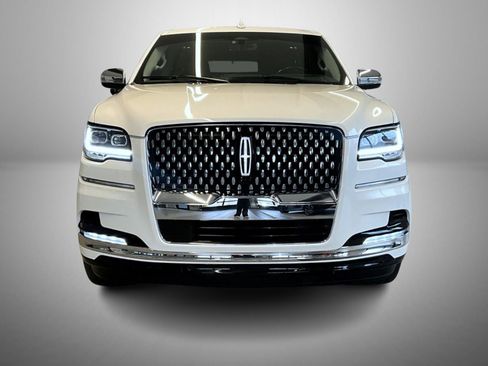 Used 2022 Lincoln Navigator L Black Label image 2