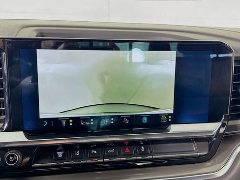 Used 2024 Chevrolet Silverado 3500 High Country w/ High Country Premium Package image 41