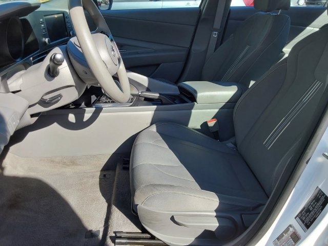 Used 2023 Hyundai Elantra SEL FWD image 20