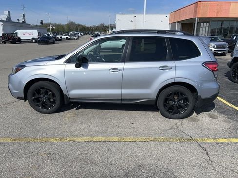 Used 2018 Subaru Forester 2.5i Premium w/ Popular Package #3B AWD/4WD image 5