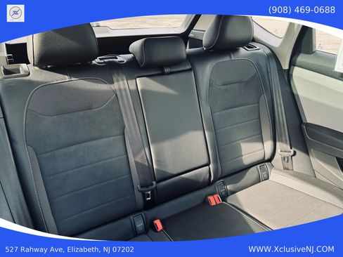 Used 2022 Volkswagen Taos SE image 25