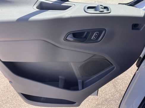 New 2026 Ford Transit 250 148 Medium Roof w/ Load Area Protection Package RWD image 20