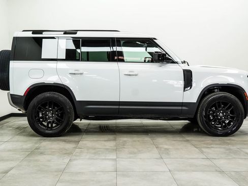 Used 2025 Land Rover Defender 110 S AWD/4WD image 10