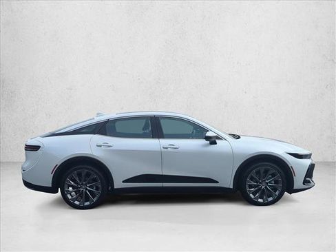 Certified 2025 Toyota Crown Limited image 4