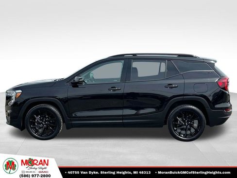 Certified 2023 GMC Terrain SLT w/ Elevation Edition FWD image 2