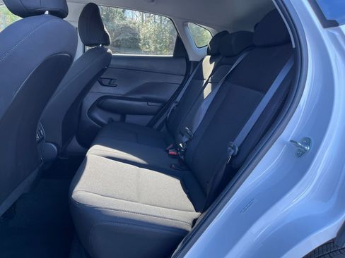 Used 2025 Hyundai Kona SEL image 25