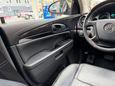 Used 2017 Buick Enclave Leather image 26