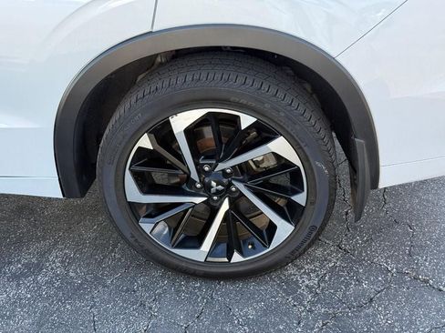 Used 2022 Mitsubishi Outlander SEL FWD image 4