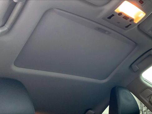 Used 2017 Lexus IS 200t image 13