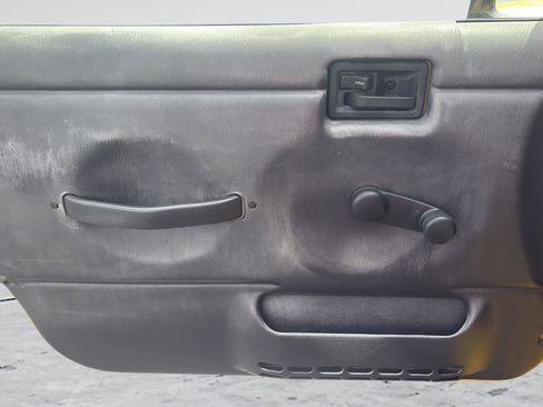 Used 2000 Jeep Wrangler Sport AWD/4WD image 19