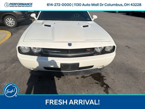 Used 2010 Dodge Challenger R/T RWD image 9