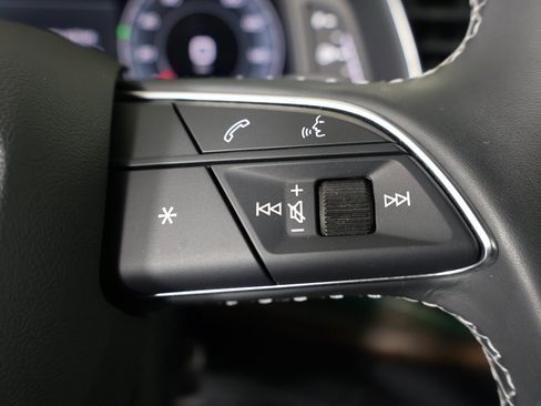 Used 2025 Audi Q8 Premium Plus w/ Premium Plus Package image 33