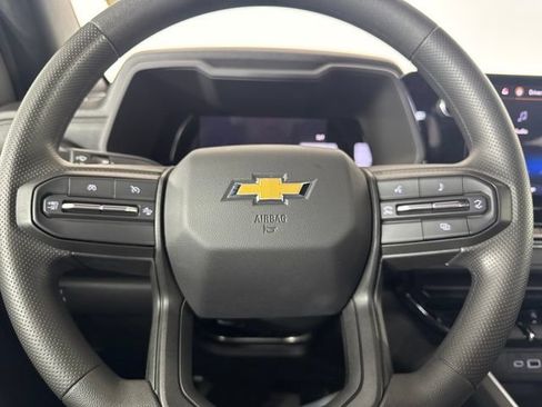 Used 2023 Chevrolet Colorado W/T RWD image 18