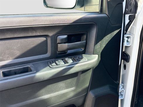 Used 2022 RAM 1500 Tradesman w/ Chrome Appearance Group image 19