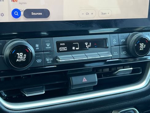 Certified 2025 Toyota Grand Highlander AWD image 23