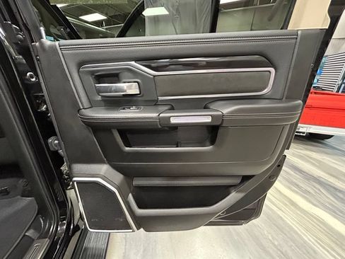 Used 2019 RAM 2500 Laramie AWD/4WD image 41