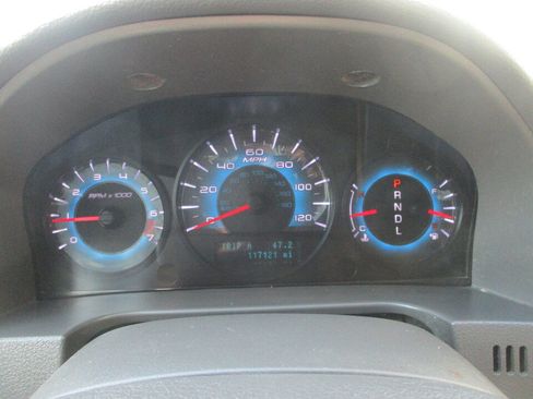 Used 2012 Ford Fusion SE FWD image 26