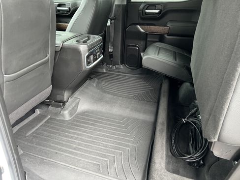 Used 2020 GMC Sierra 1500 Denali w/ Denali Ultimate Package AWD/4WD image 18