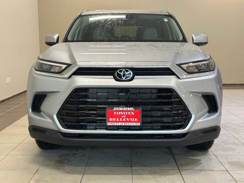 New 2026 Toyota Grand Highlander XLE AWD/4WD image 6