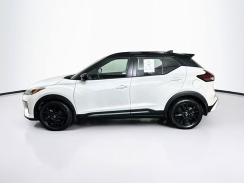 Used 2023 Nissan Kicks SR FWD image 4