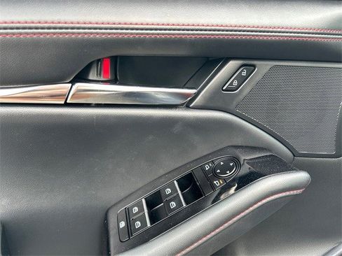 Used 2024 MAZDA MAZDA3 s image 19