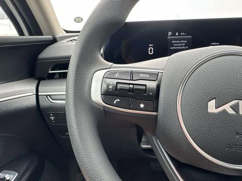 New 2026 Kia K5 LXS FWD image 26