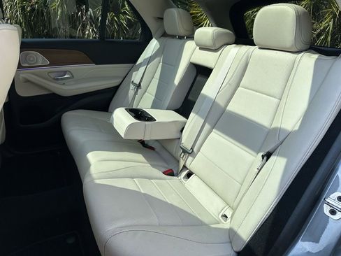 Used 2022 Mercedes-Benz GLE 350 4MATIC w/ AMG Line Exterior image 40