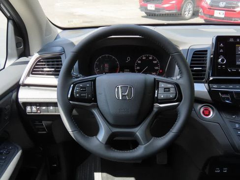 New 2026 Honda Odyssey EX-L image 19