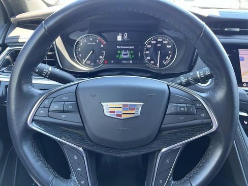 Certified 2024 Cadillac XT5 Premium Luxury w/ LPO, Floor Liner Package AWD/4WD image 19