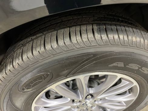 Certified 2024 Buick Enclave Essence w/ Trailering Package, 5000 lbs. AWD/4WD image 11