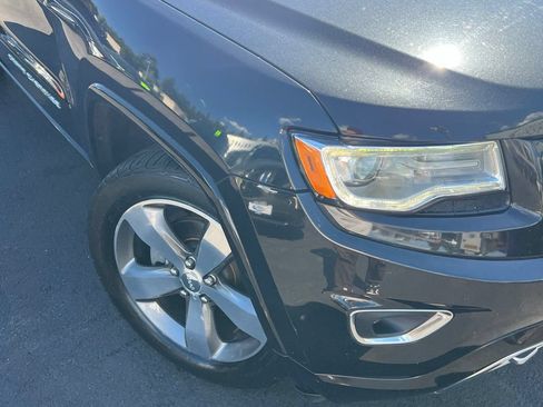 Used 2016 Jeep Grand Cherokee Overland AWD/4WD image 3