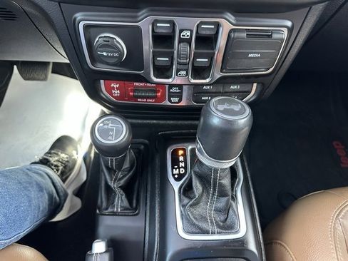 Used 2021 Jeep Wrangler Unlimited Rubicon image 17