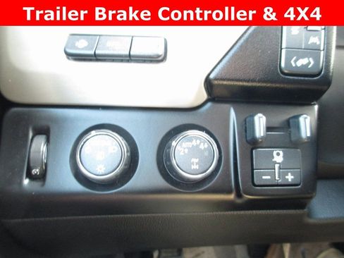 Used 2019 GMC Yukon XL Denali image 19