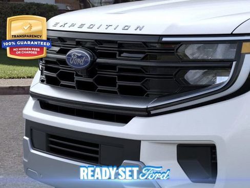 New 2025 Ford Expedition Max Platinum w/ Driver's Package image 17