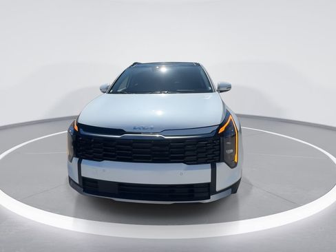 New 2026 Kia Sportage EX image 3