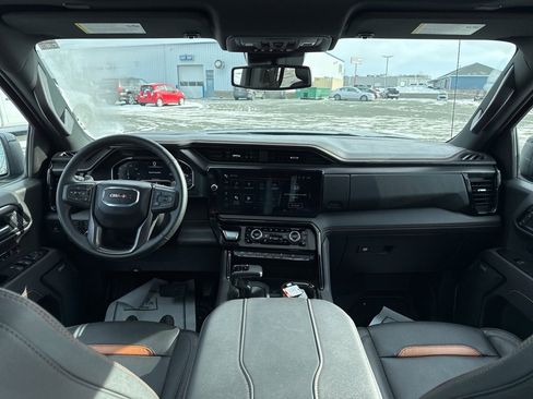 Used 2025 GMC Sierra 1500 AT4 w/ AT4 Premium Package image 12